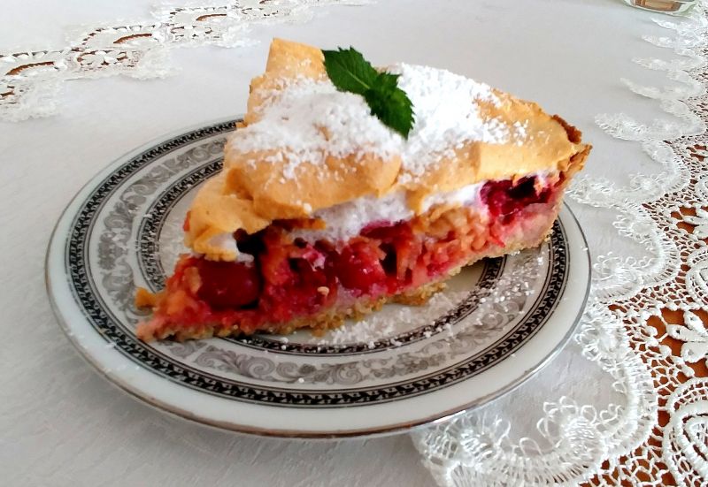 Wisienko - szarlotka na pełnoziarnistym spodzie Wisienko - szarlotka na pełnoziarnistym spodzie