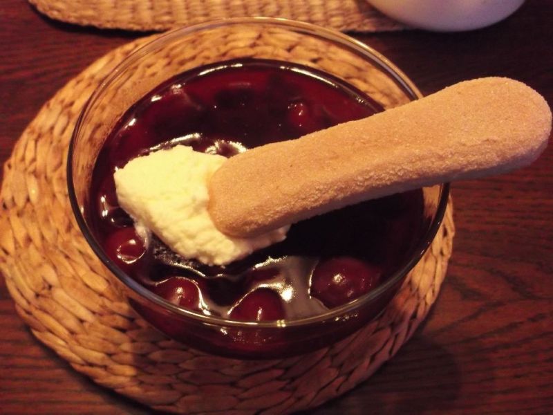 Wiśnie w kisielu Wiśnie w kisielu