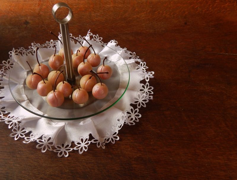 Wiśnie w marcepanie