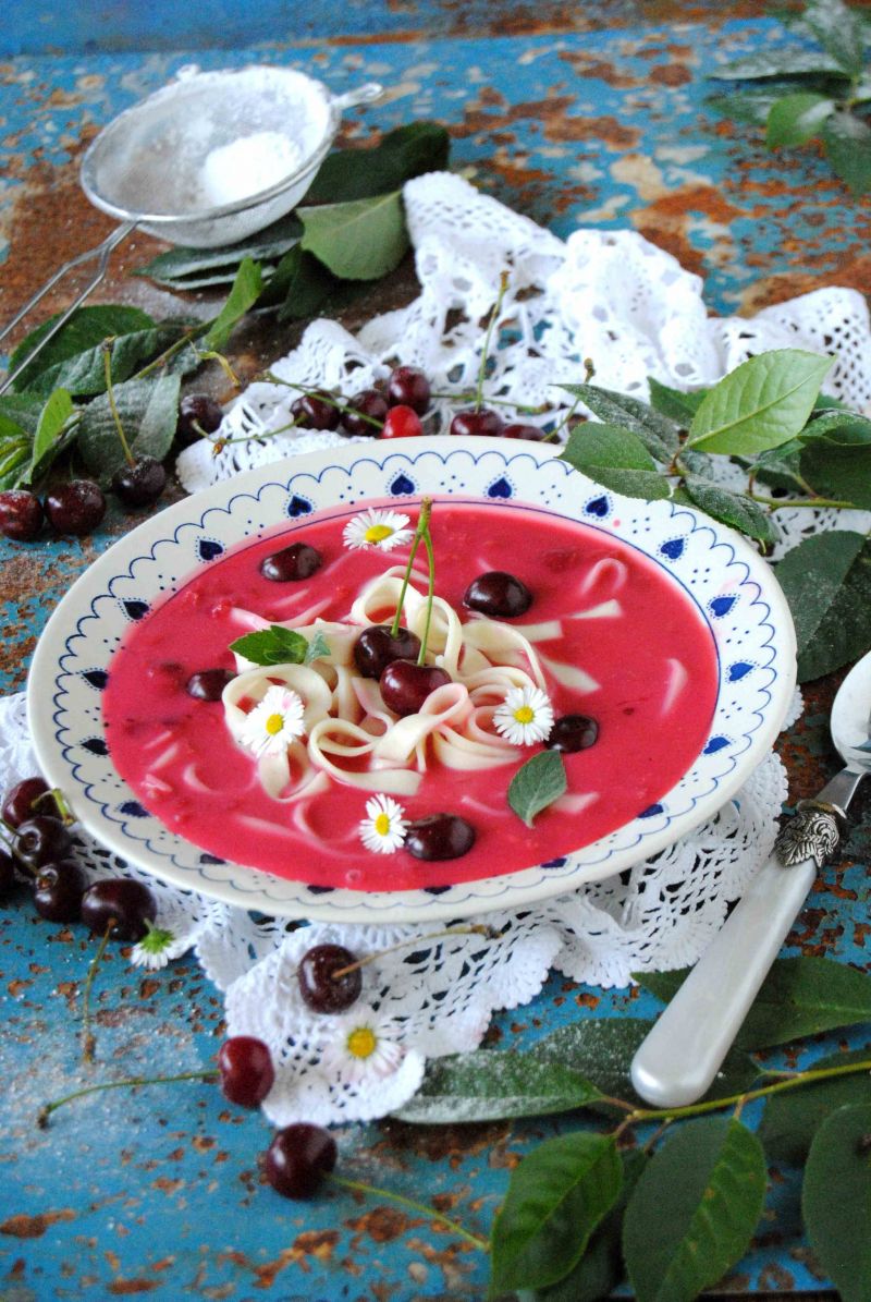 Wiśniowa zupa Wiśniowa zupa