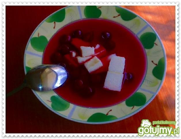 Wiśniowa zupa z kaszą manną na gęsto  Wiśniowa zupa z kaszą manną na gęsto