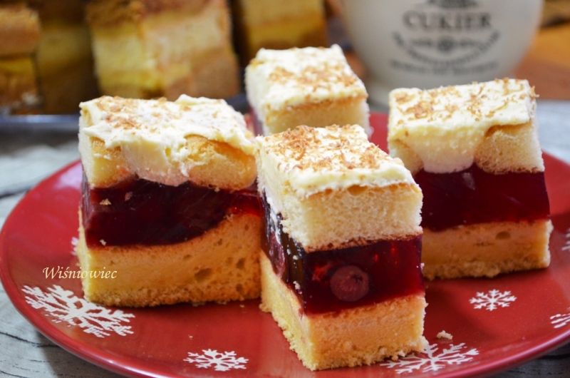 Wiśniowe z bitą śmietaną   Wiśniowe z bitą śmietaną