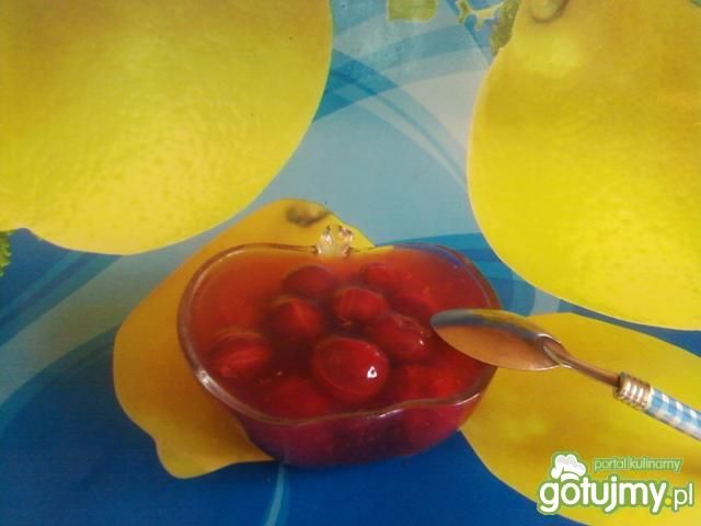 Wiśniowy raj ze skórką cytrynową  .