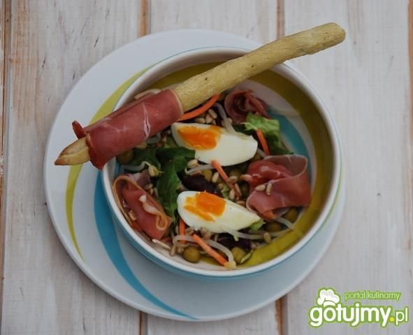 Witaminowa sałatka z grissini Witaminowa sałatka z grissini