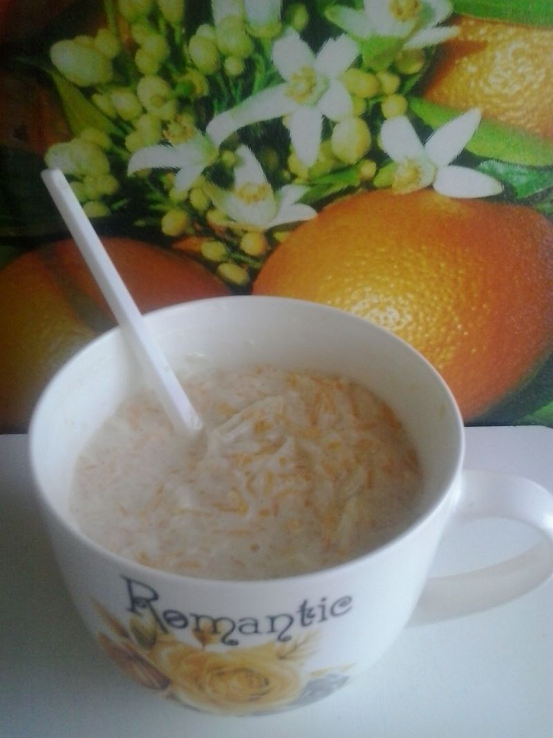 Witariański chłodnik z dynią i jabłkiem.