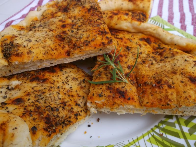 Włoska focaccia z ziołami Włoska focaccia z ziołami
