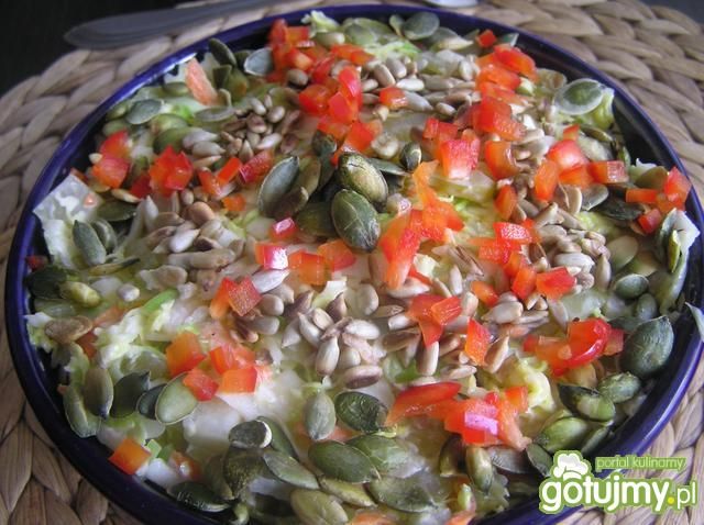 Włoska surówka z pestkami dyni Włoska surówka z pestkami dyni