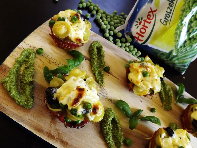 Włoskie babeczki makaronowe z pesto z rukoli Włoskie babeczki makaronowe z pesto z rukoli