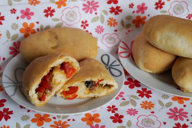 Włoskie bułeczki z farszem