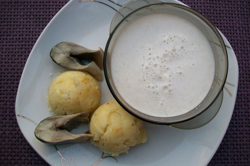 Woda śledziowa (zupa śledziowa) Woda śledziowa (zupa śledziowa)