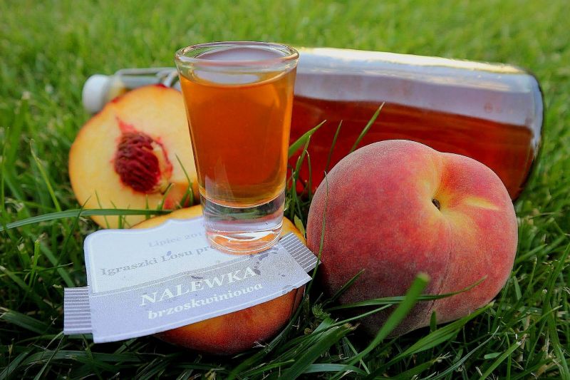Wódka brzoskwiniowa a`la Igraszki Losu