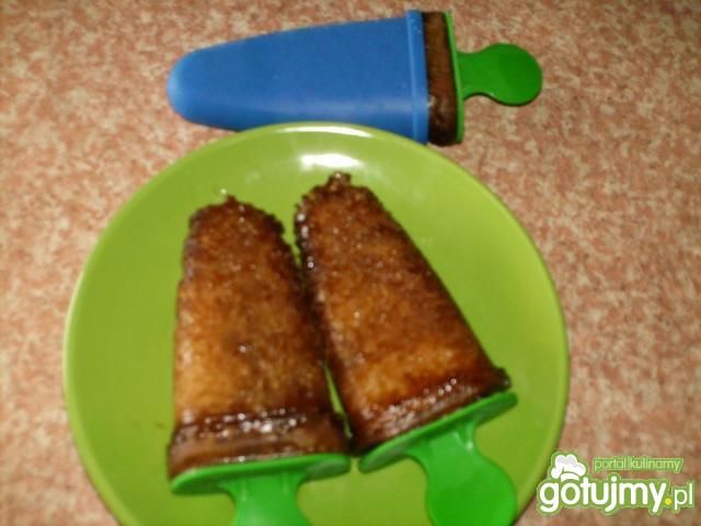 Wodne lody z coca-coli i cytryny Wodne lody z coca-coli i cytryny