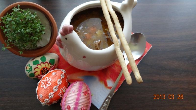 Wołowa zupa wielkanocna