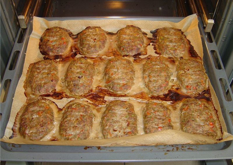 Wołowe kotlety mielone z ziemniakiem i marchewką