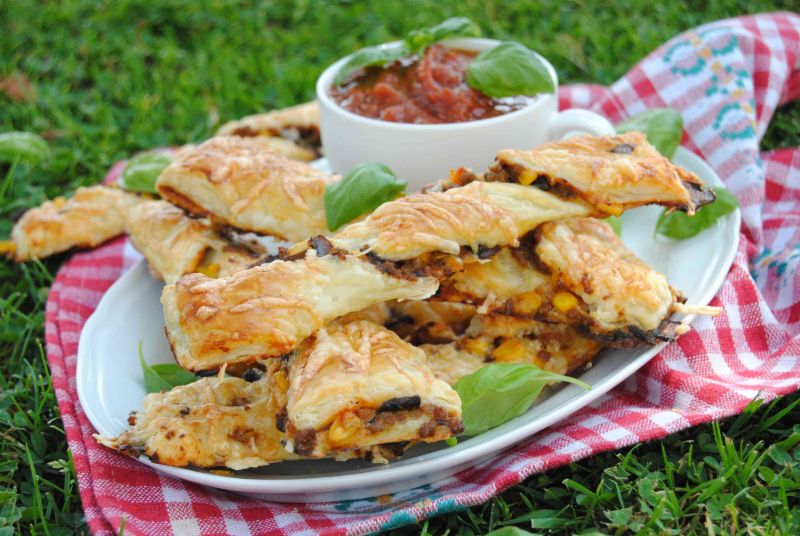 Wołowe świderki z ciasta francuskiego