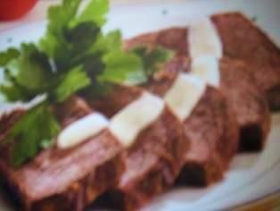 Wołowina w sosie chrzanowym.