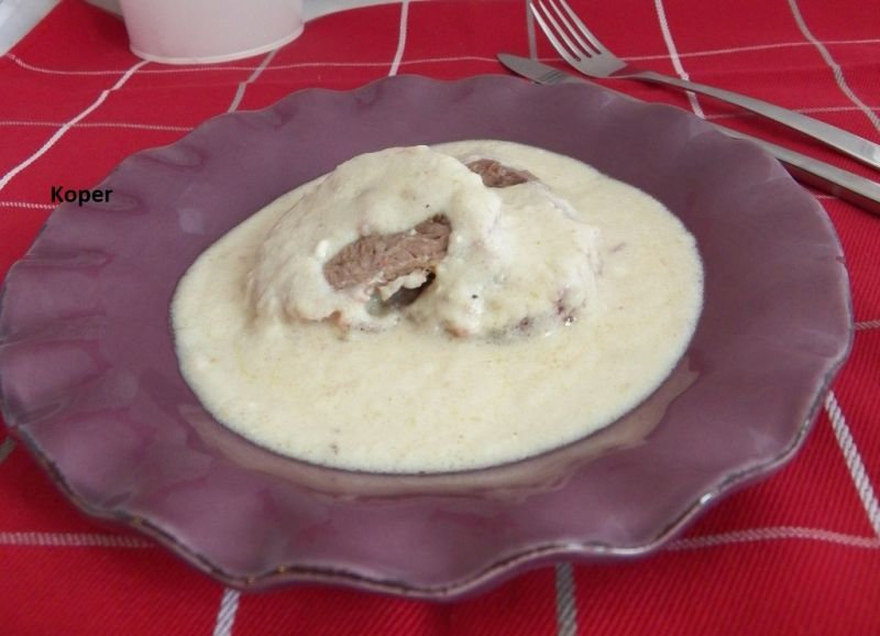 Wołowina w sosie chrzanowym  Wołowina w sosie chrzanowym