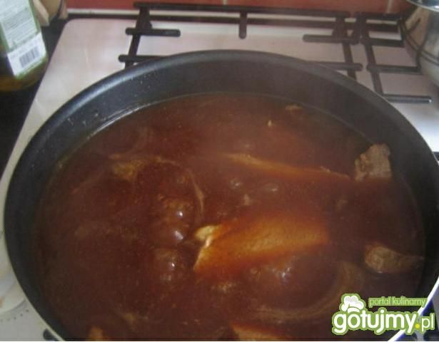 wołowina w sosie pieczeniowym