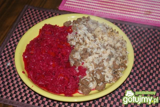 Wołowina w sosie własnym w słoikach