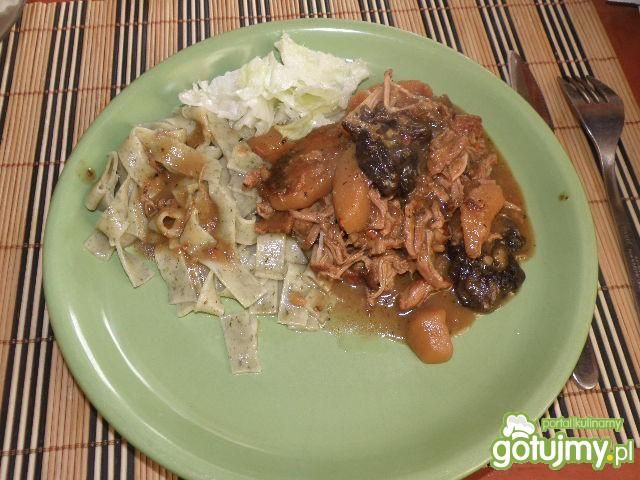 wołowina z owocami wołowina z owocami