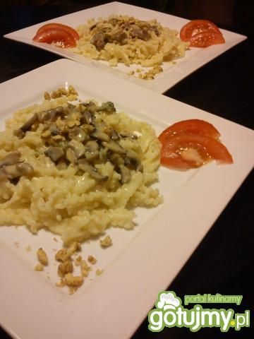 Wstążki z orzechową nutą Wstążki z orzechową nutą