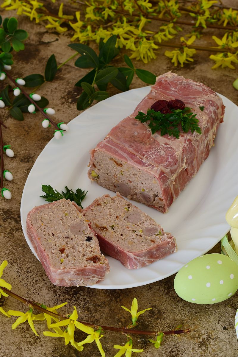 Wykwintna wielkanocna pieczeń