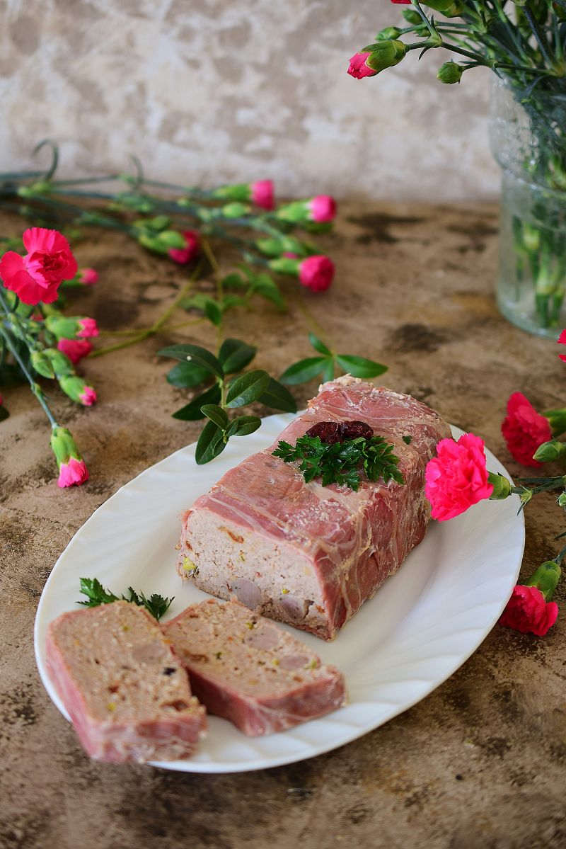 Wykwintna wielkanocna pieczeń