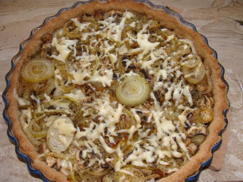 Wytrawna tarta cebulowa
