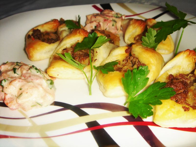 Wytrawne ciasteczka z pomidorową salsą Wytrawne ciasteczka z pomidorową salsą