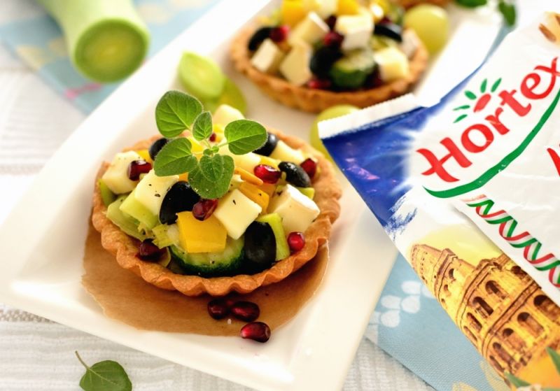 Wytrawne tartaletki z cukinią, porem i oliwkami