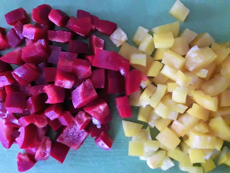 Wytrawny keks warzywno-serowy