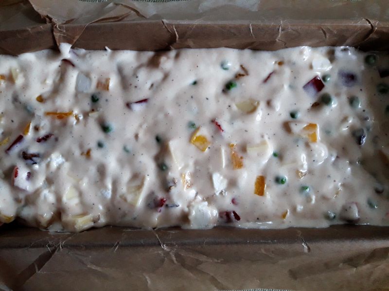 Wytrawny keks warzywno-serowy