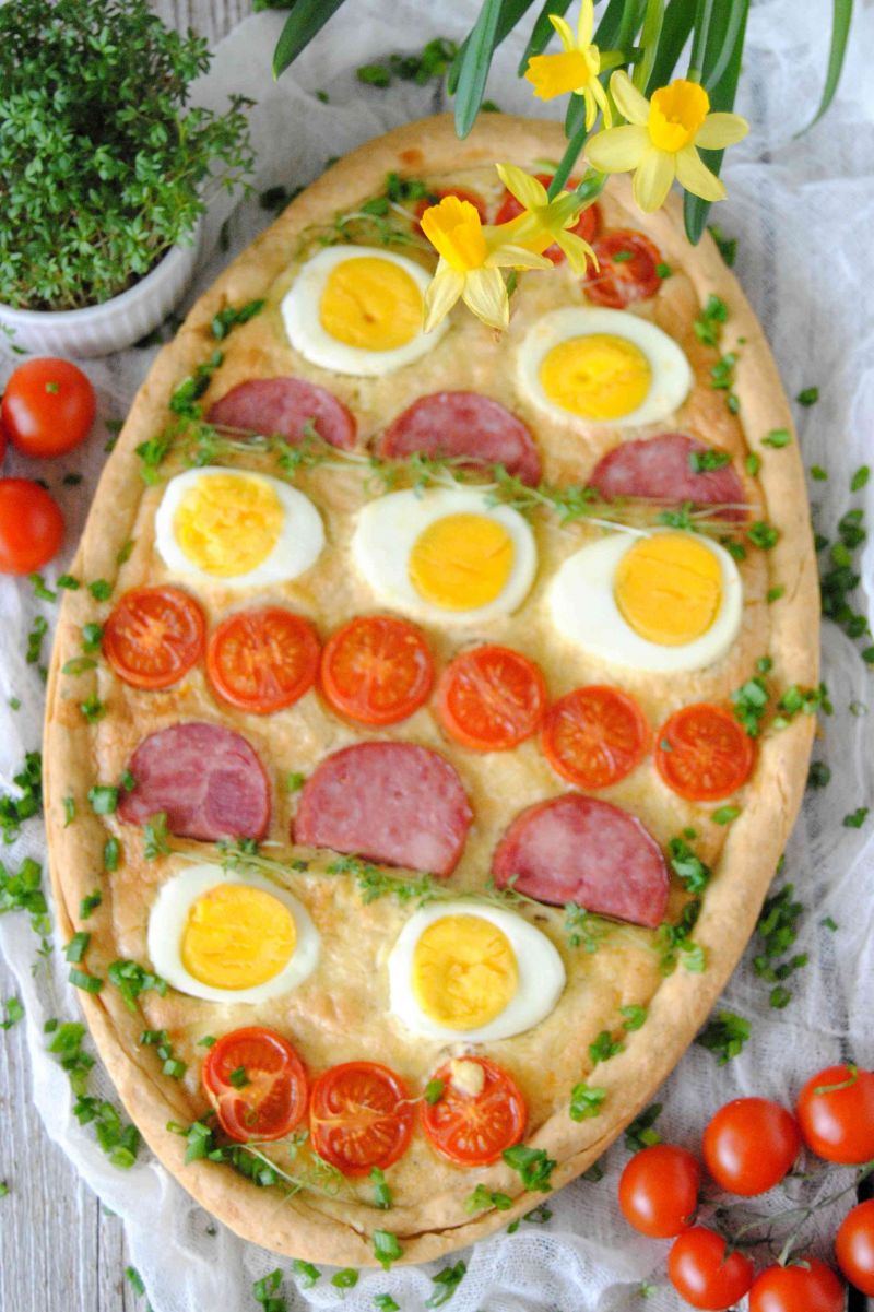 Wytrawny mazurek – wielkanocna tarta Wytrawny mazurek – wielkanocna tarta