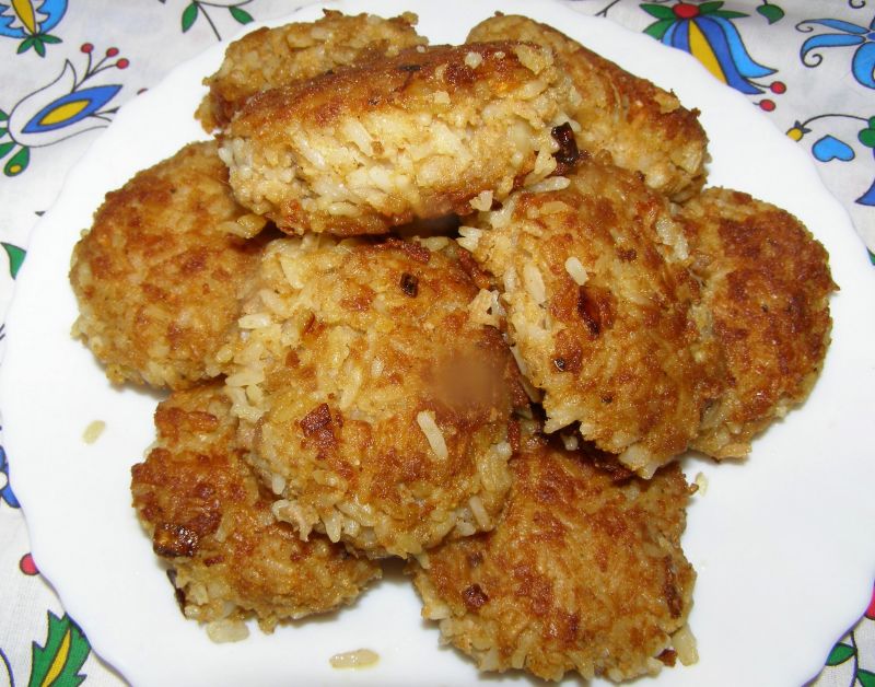 Z farszu do gołąbków pyszne kotleciki