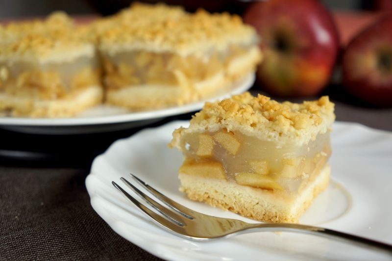 Z jabłkami i budyniem na wodzie