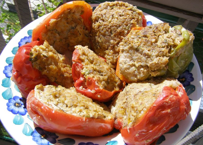 Z szybkowara papryka faszerowana "dwa smaki"