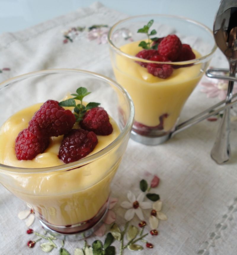 Zabaglione z malinami Zabaglione z malinami