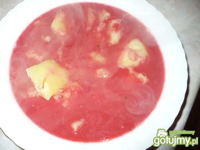 Zabielany barszcz czerwony Zabielany barszcz czerwony