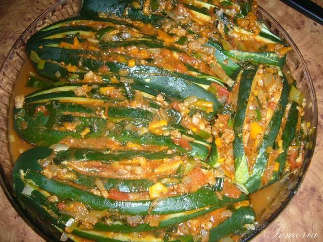 Zapiekana cukina z warzywami i mięsem..