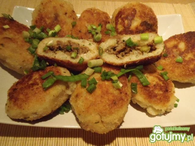 Zapiekańce ziemniaczane z mięsem 