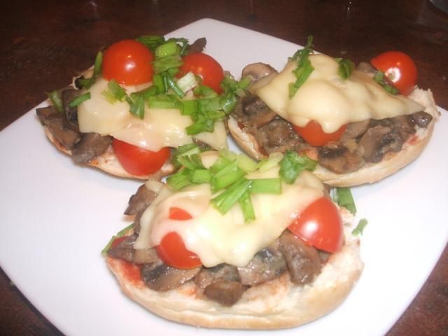 zapiekane bułeczki ;-) zapiekane bułeczki ;-)