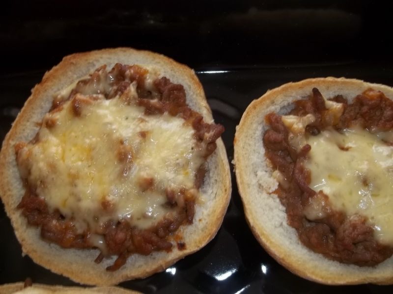Zapiekane bułki z mielonym Zapiekane bułki z mielonym