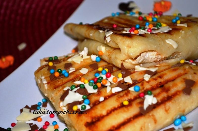 Zapiekane naleśniki z serem i cynamonem 