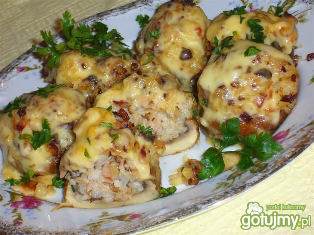 Zapiekane pieczarki faszerowane 