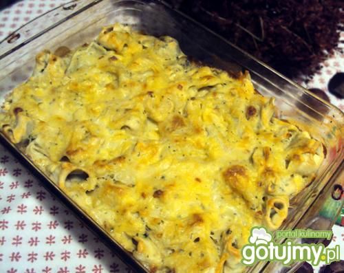 Zapiekane pierożki z sosem carbonara