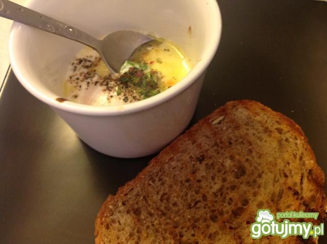 Zapiekane śmietanowe jajeczko Zapiekane śmietanowe jajeczko