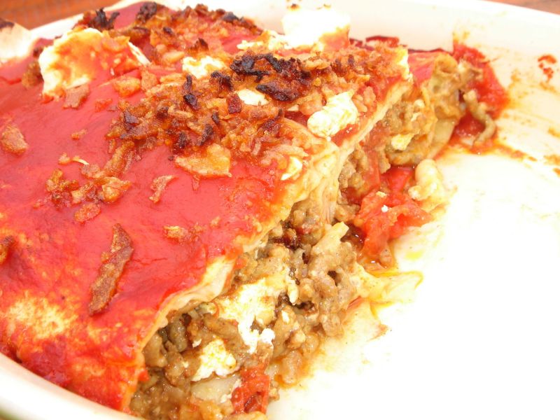 Zapiekane tortille z mięsem, warzywami i fetą Zapiekane tortille z mięsem, warzywami i fetą