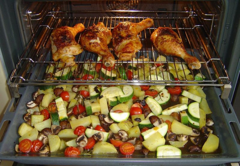 Zapiekane udka z kurczaka z warzywami