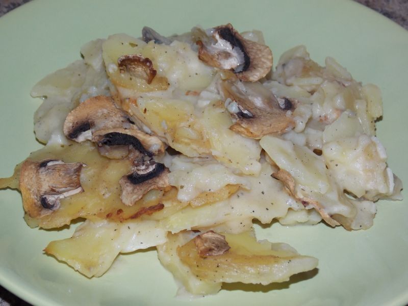 Zapiekane ziemniaki w sosie musztardowym Zapiekane ziemniaki w sosie musztardowym