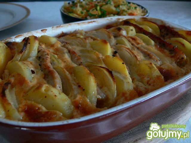 Zapiekaniec ziemniaczany ze schabem
